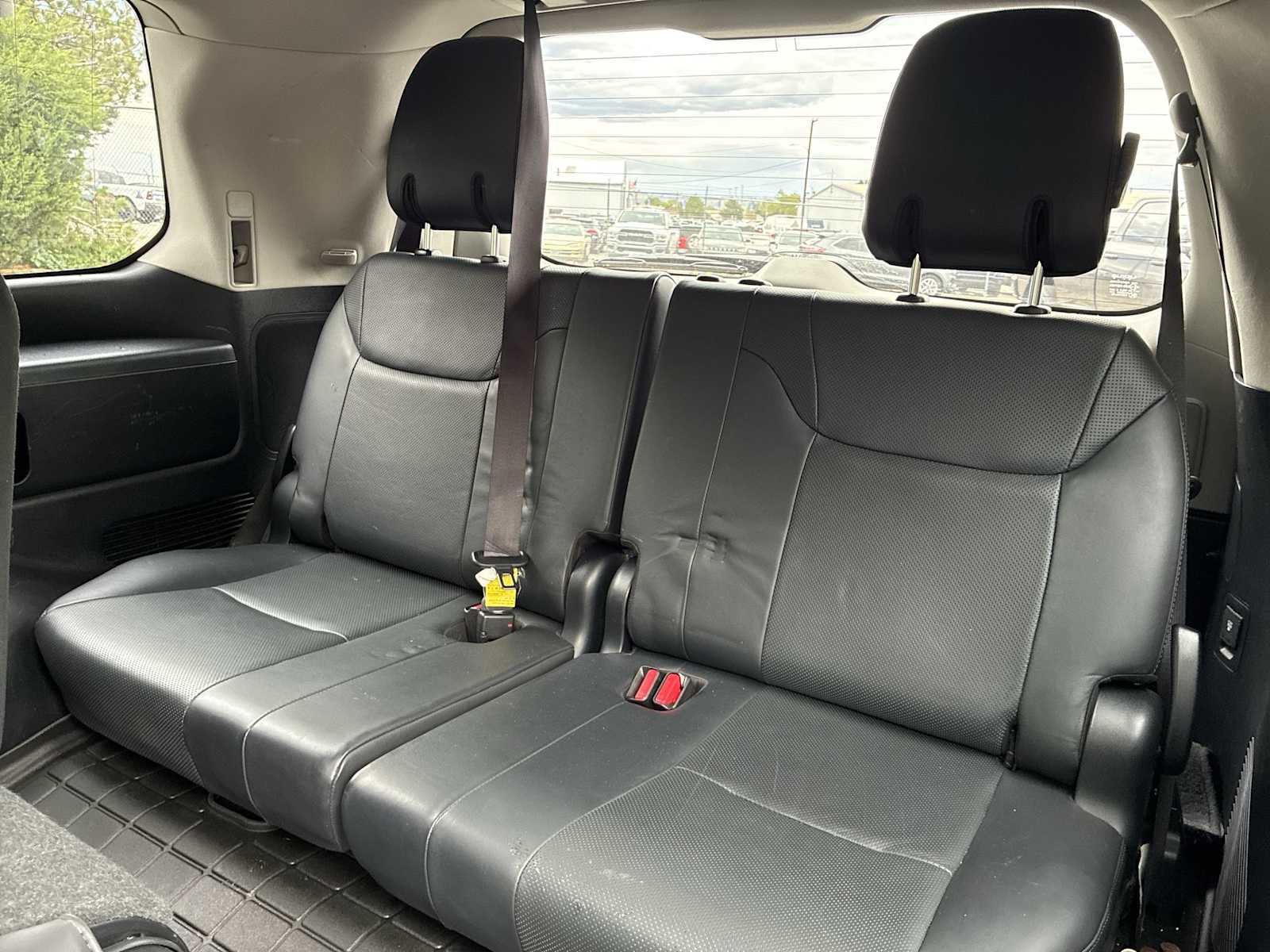 2017 Lexus LX 570 - Photo 26