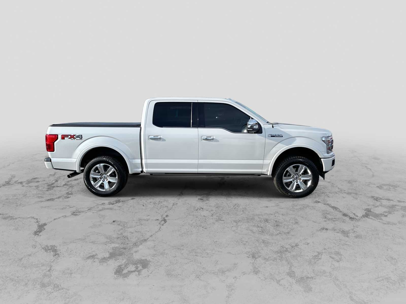 Thumbnail: 2019 Ford F-150 - 9