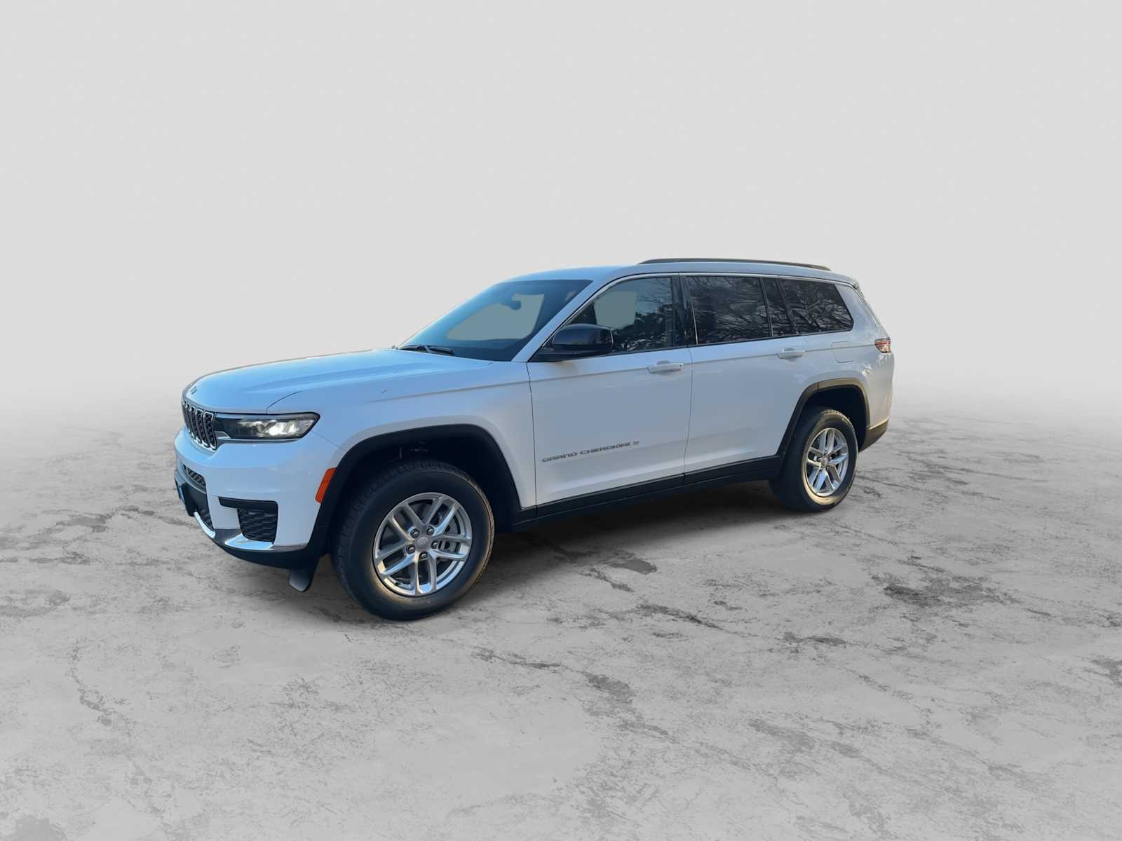 Thumbnail: 2025 Jeep Grand Cherokee - 4