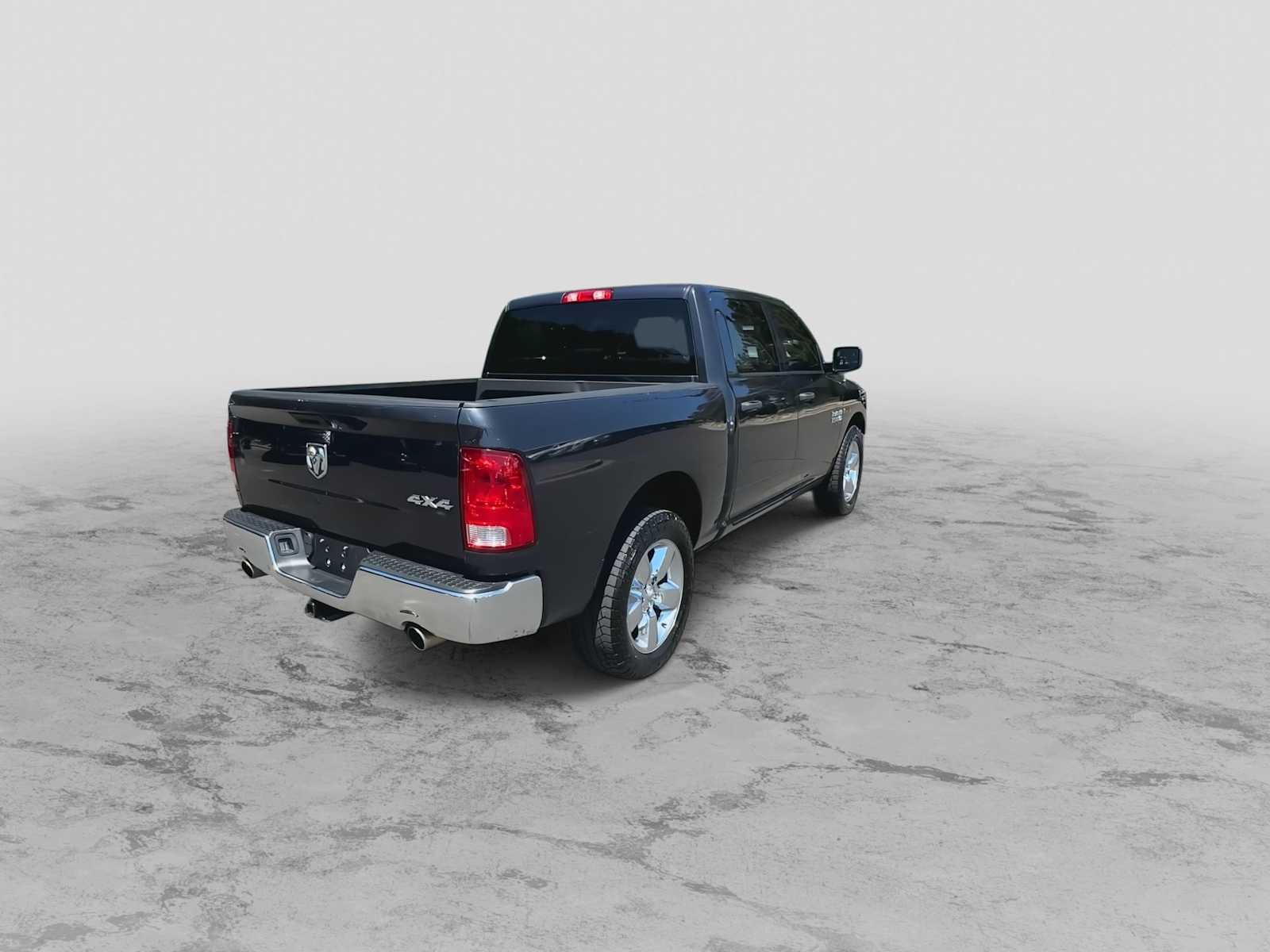 Thumbnail: 2019 RAM 1500 Classic - 8