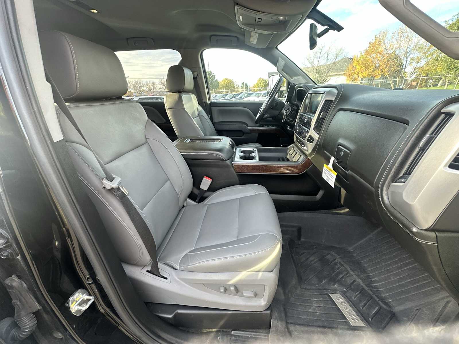 Thumbnail: 2018 GMC Sierra 2500 - 23