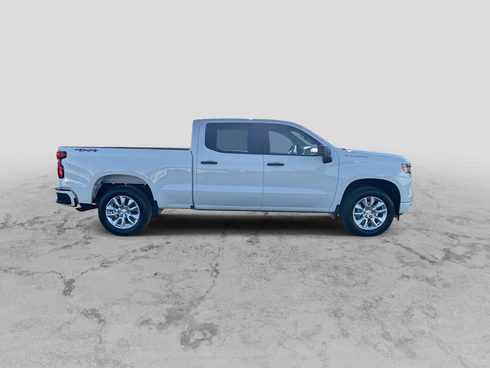 Thumbnail: 2022 Chevrolet Silverado 1500 - 9