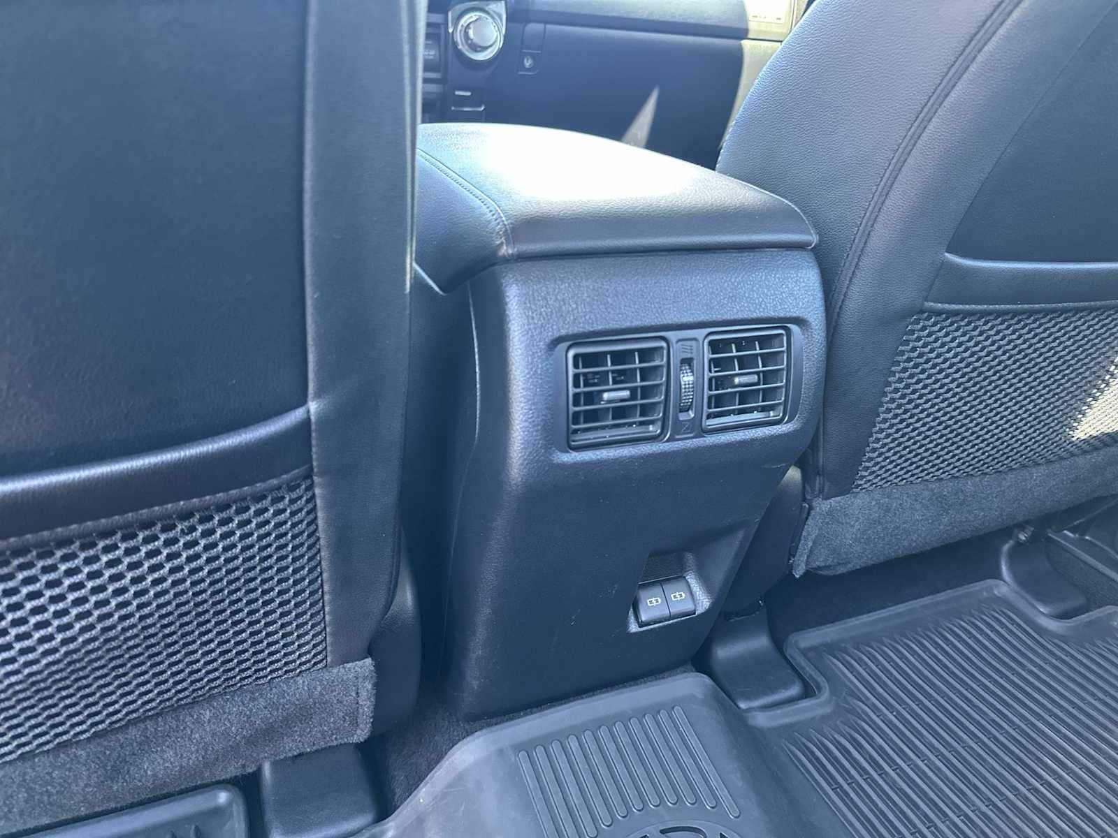 Thumbnail: 2023 Toyota 4Runner - 22