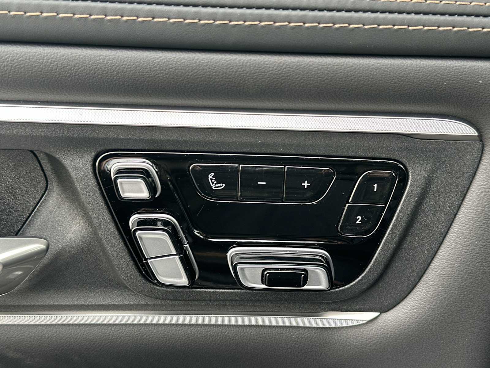 Thumbnail: 2026 RAM 1500 - 14