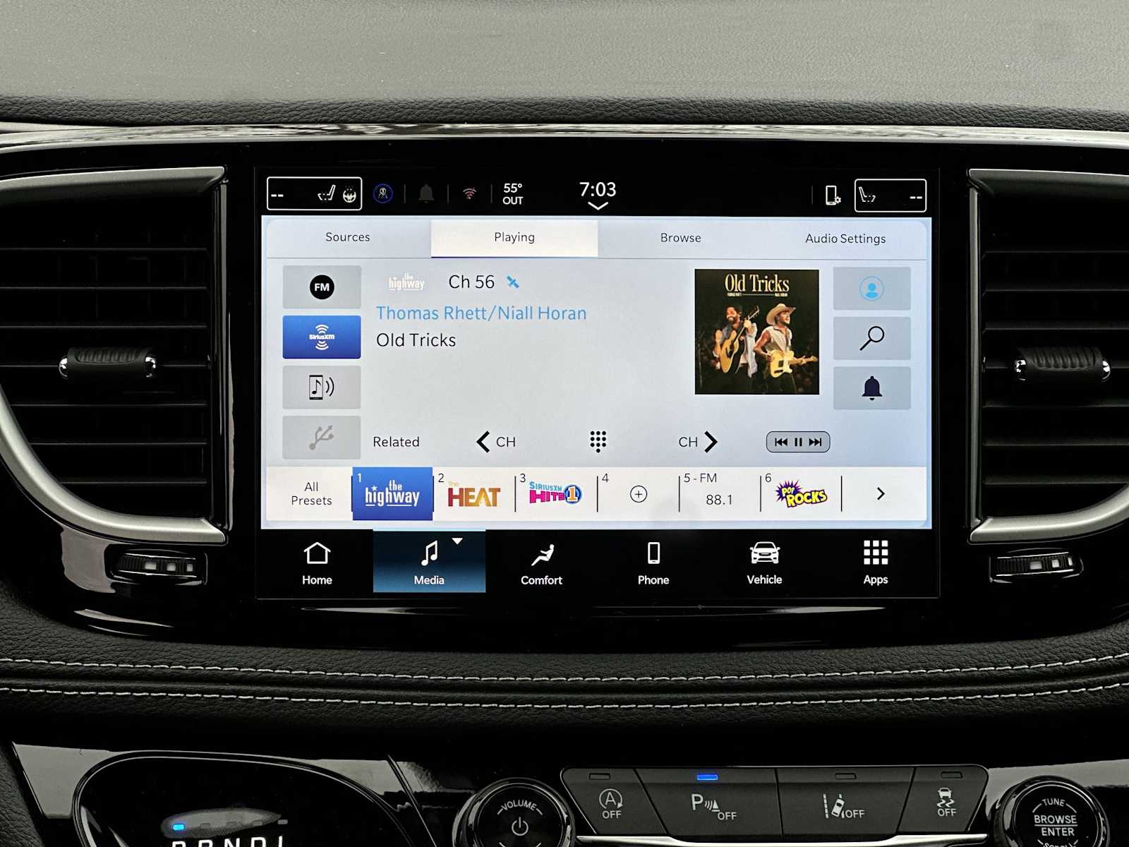 Thumbnail: 2026 Chrysler Pacifica - 12