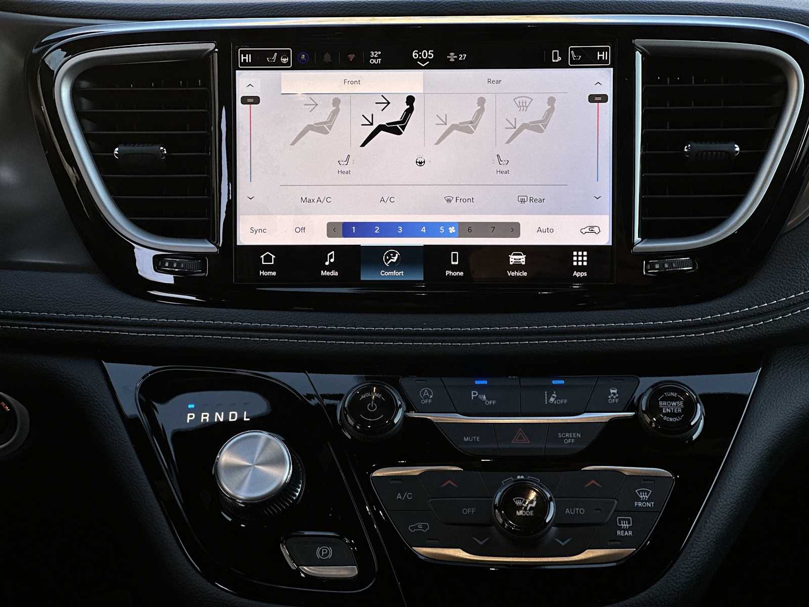 Thumbnail: 2026 Chrysler Pacifica - 16