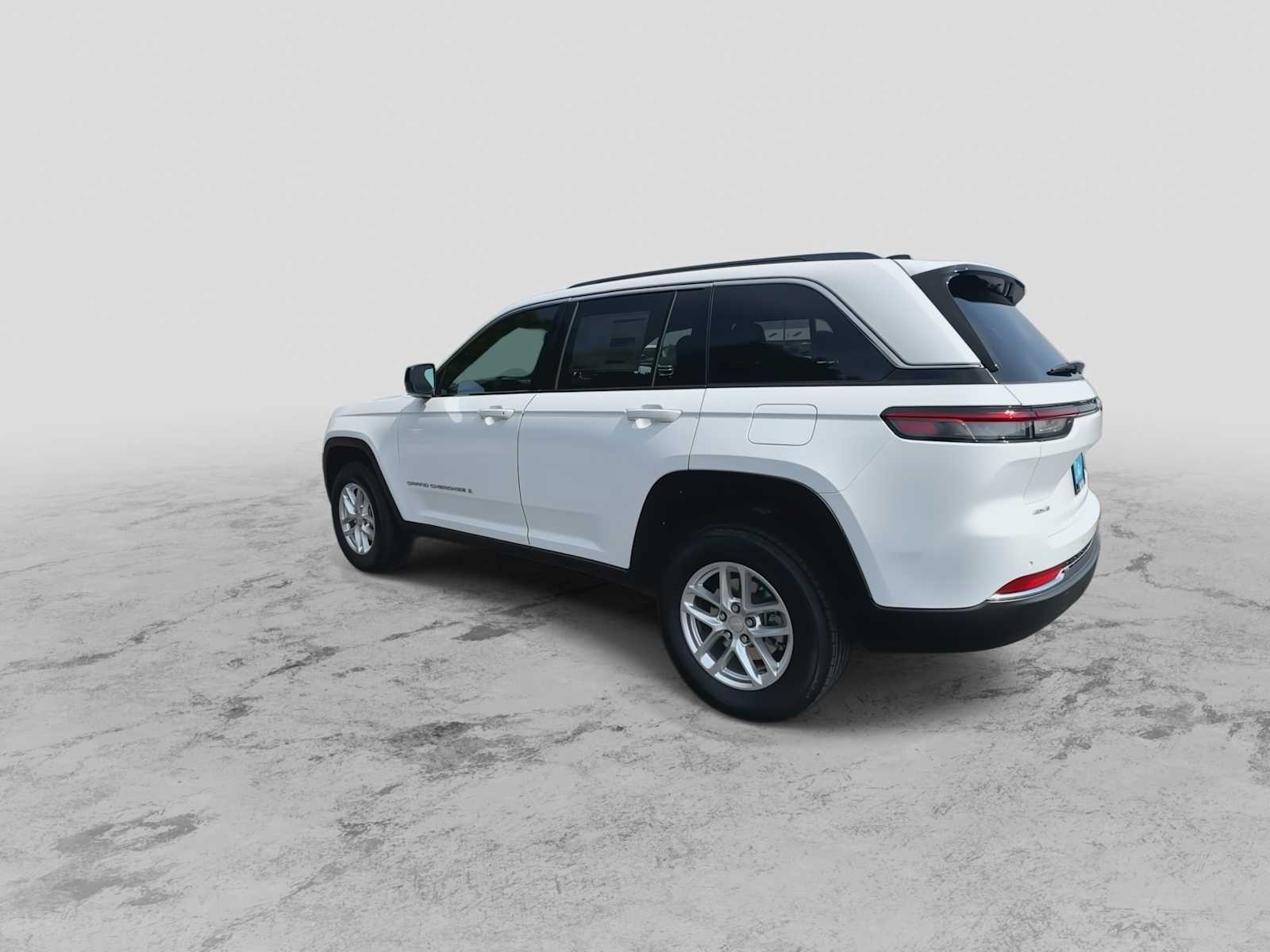 Thumbnail: 2025 Jeep Grand Cherokee - 6