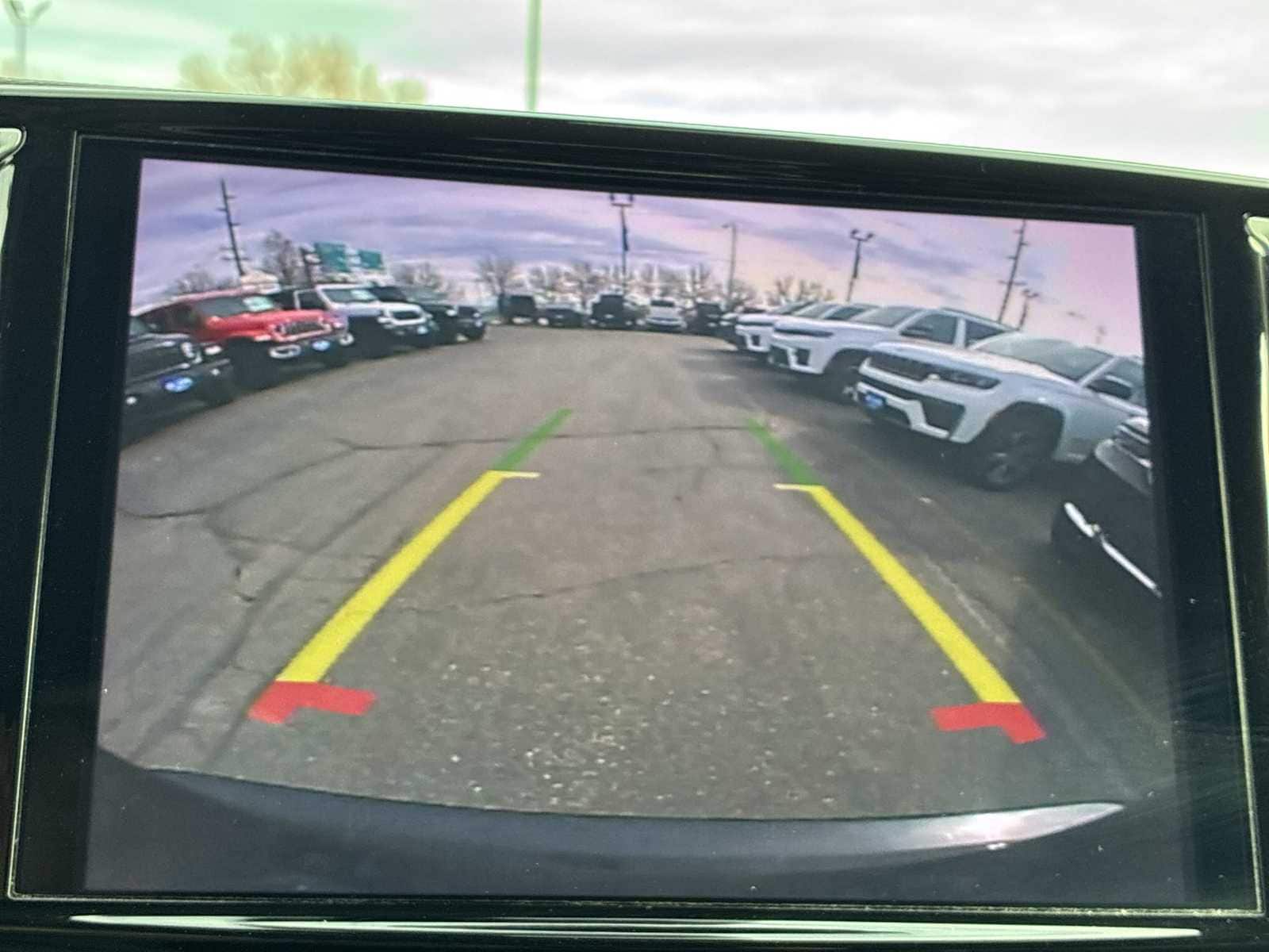 Thumbnail: 2022 Chrysler Pacifica - 22