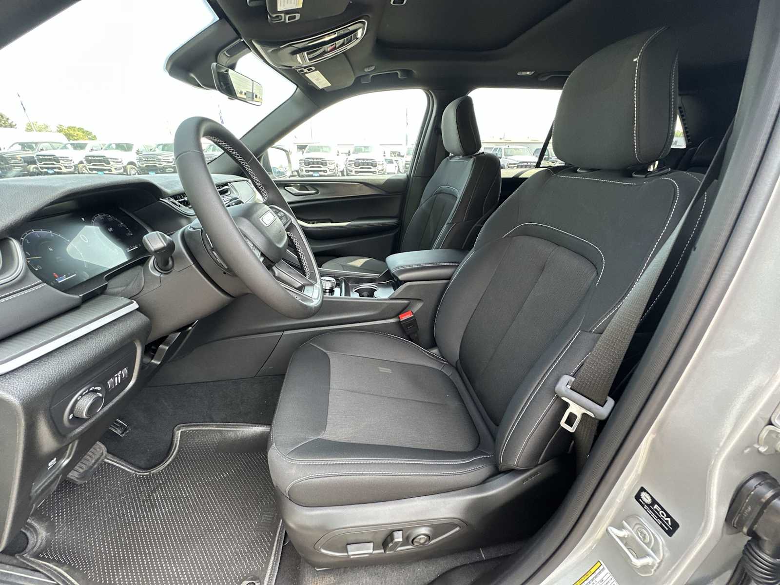 Thumbnail: 2025 Jeep Grand Cherokee - 13