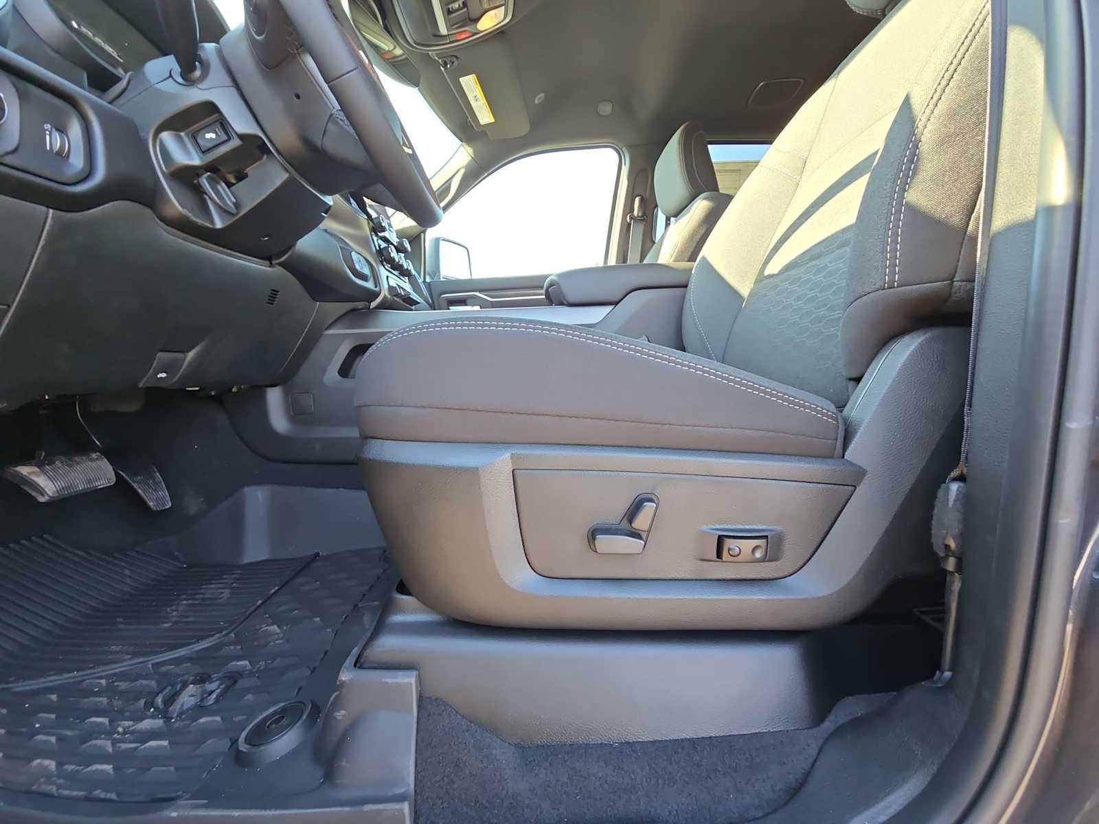 Thumbnail: 2025 RAM 2500 - 14