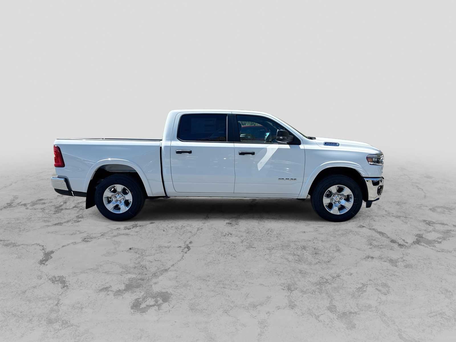 Thumbnail: 2026 RAM 1500 - 9