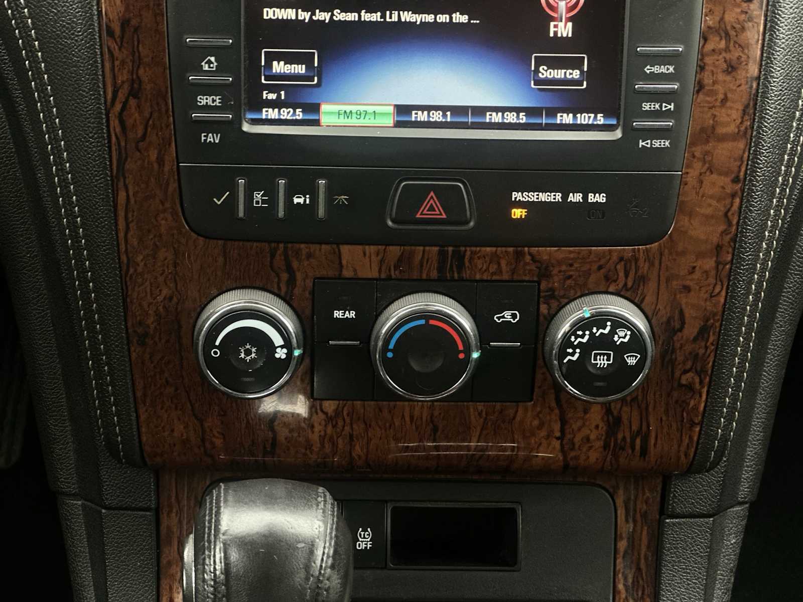 Thumbnail: 2014 Chevrolet Traverse - 16