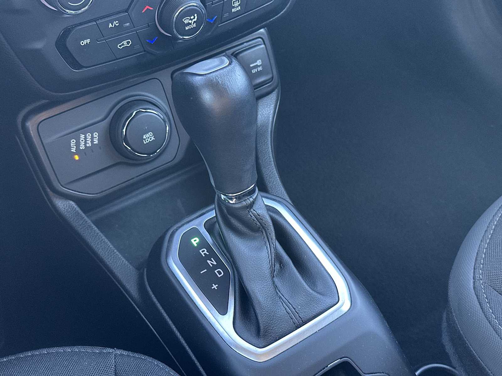 Thumbnail: 2023 Jeep Renegade - 20