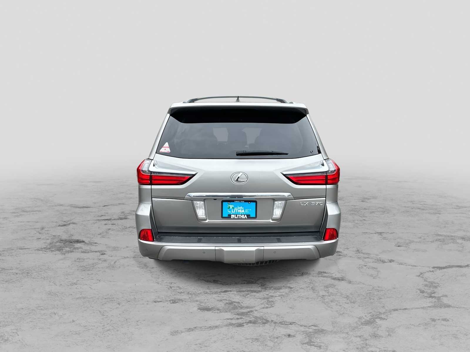 2017 Lexus LX 570 - Photo 7