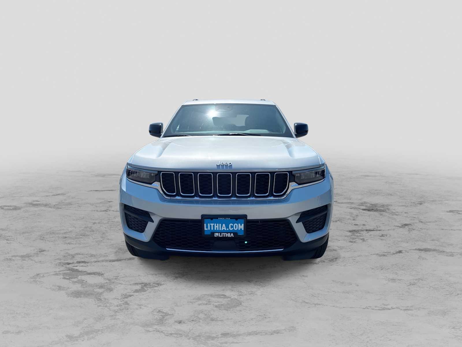 Thumbnail: 2026 Jeep Grand Cherokee - 3