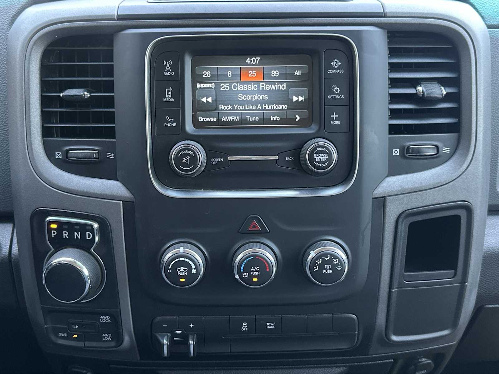 Thumbnail: 2019 RAM 1500 Classic - 12