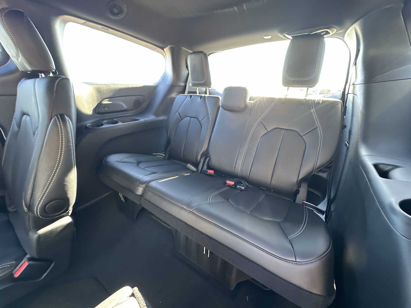 Thumbnail: 2026 Chrysler Pacifica - 25