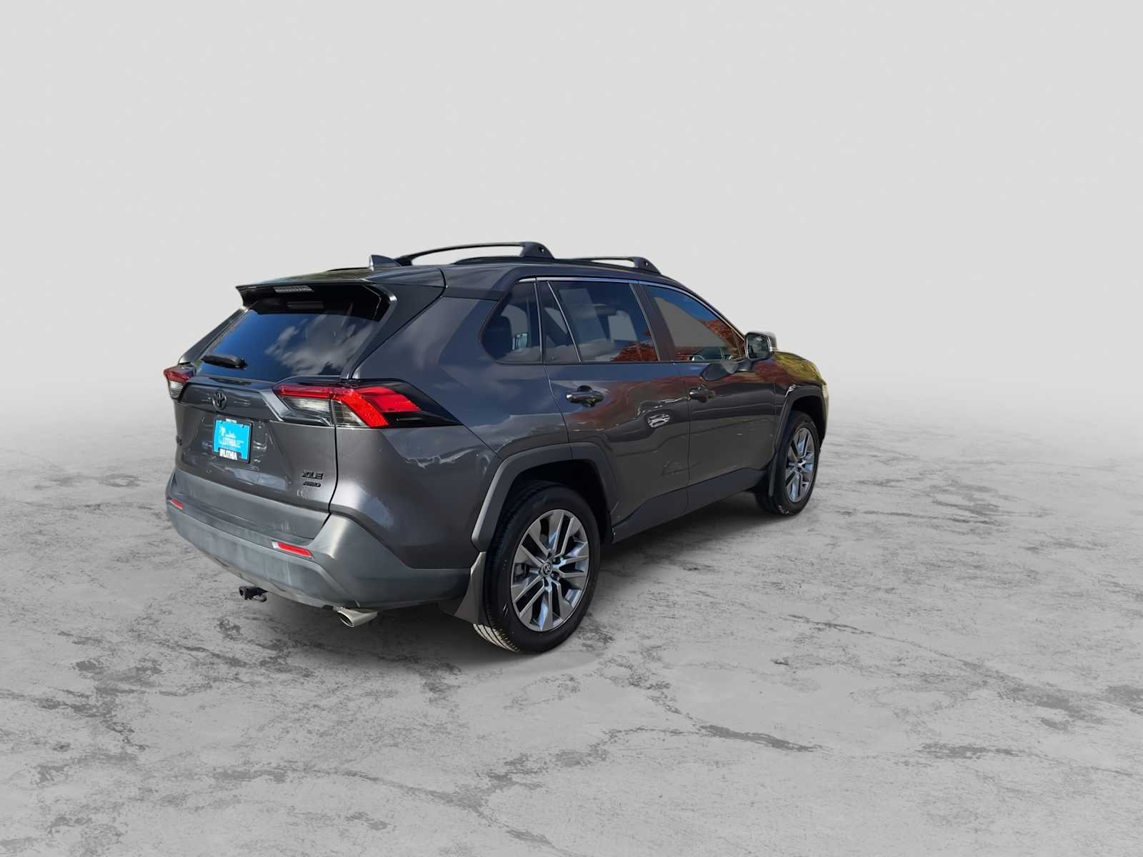 Thumbnail: 2022 Toyota RAV4 - 8