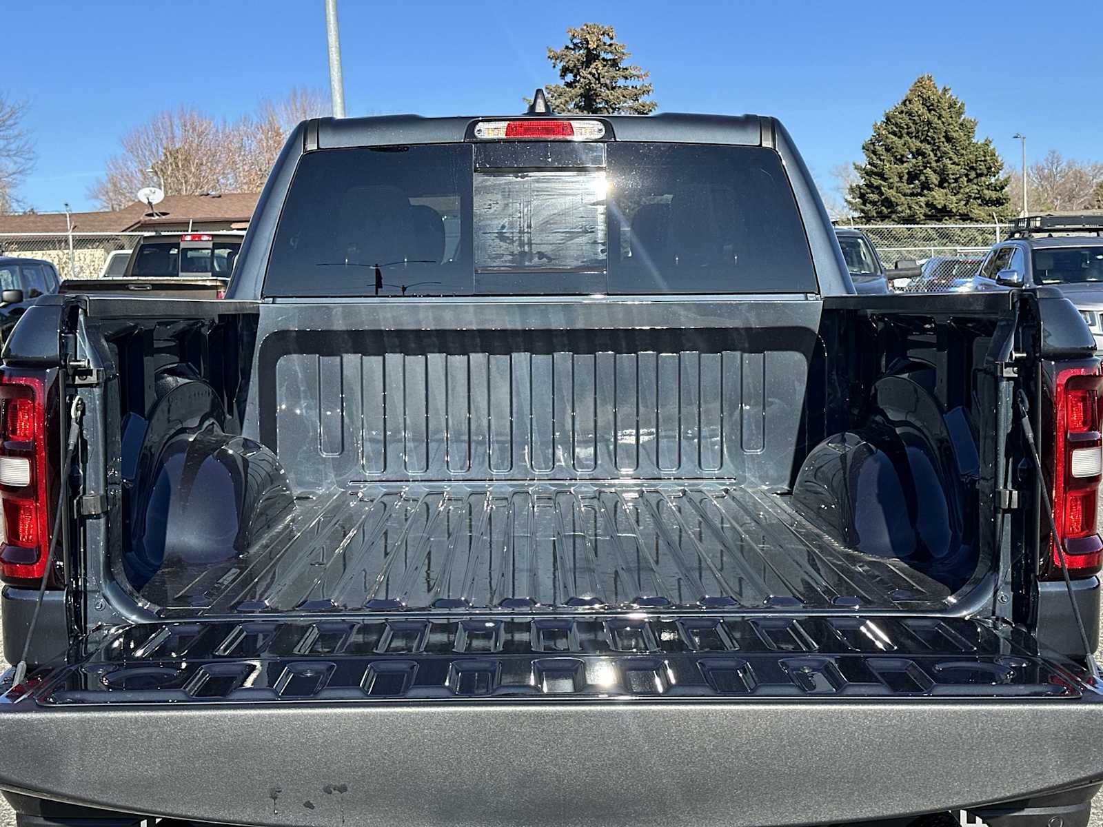 Thumbnail: 2026 RAM 1500 - 18