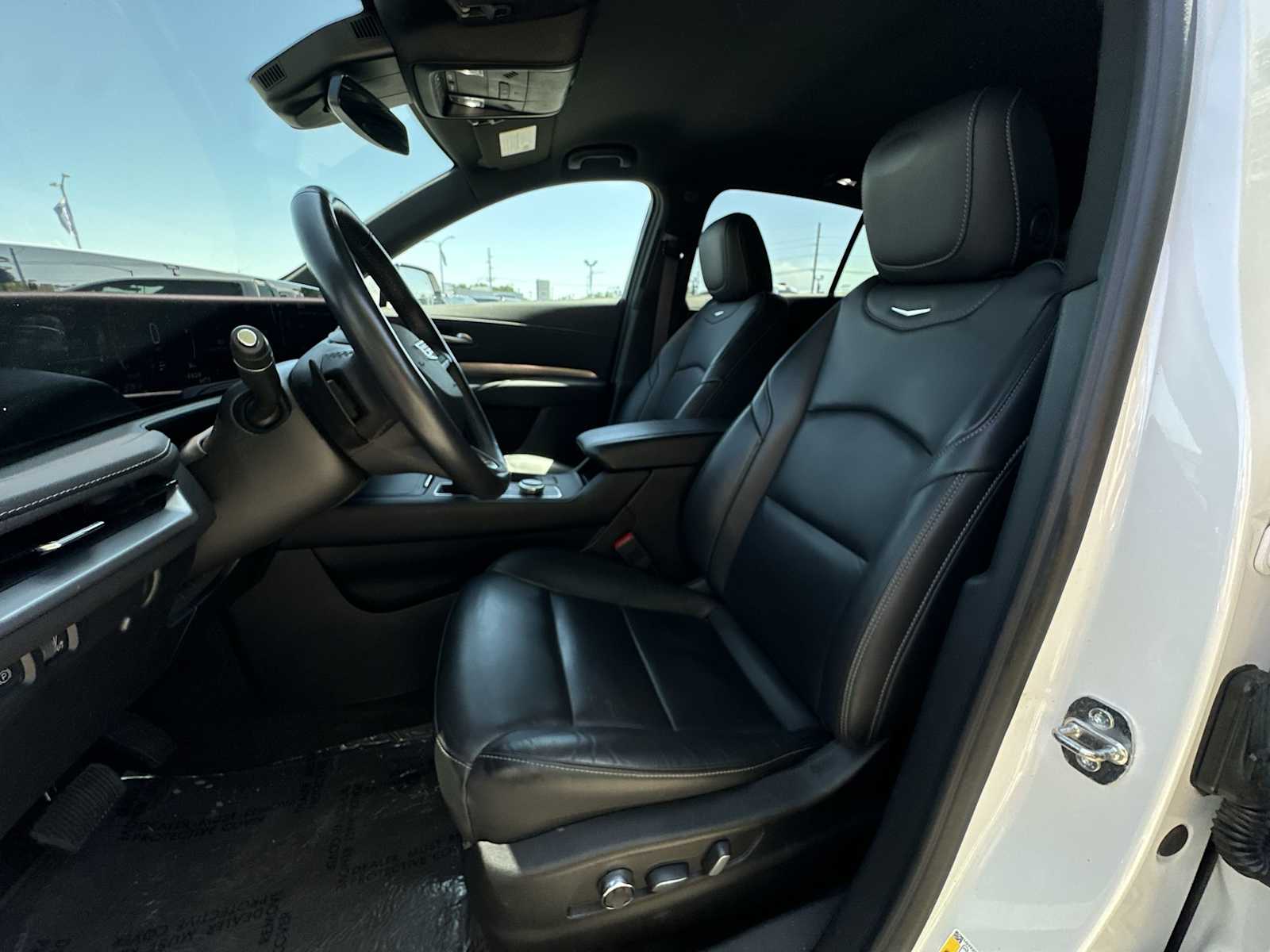 Thumbnail: 2024 Cadillac XT4 - 13
