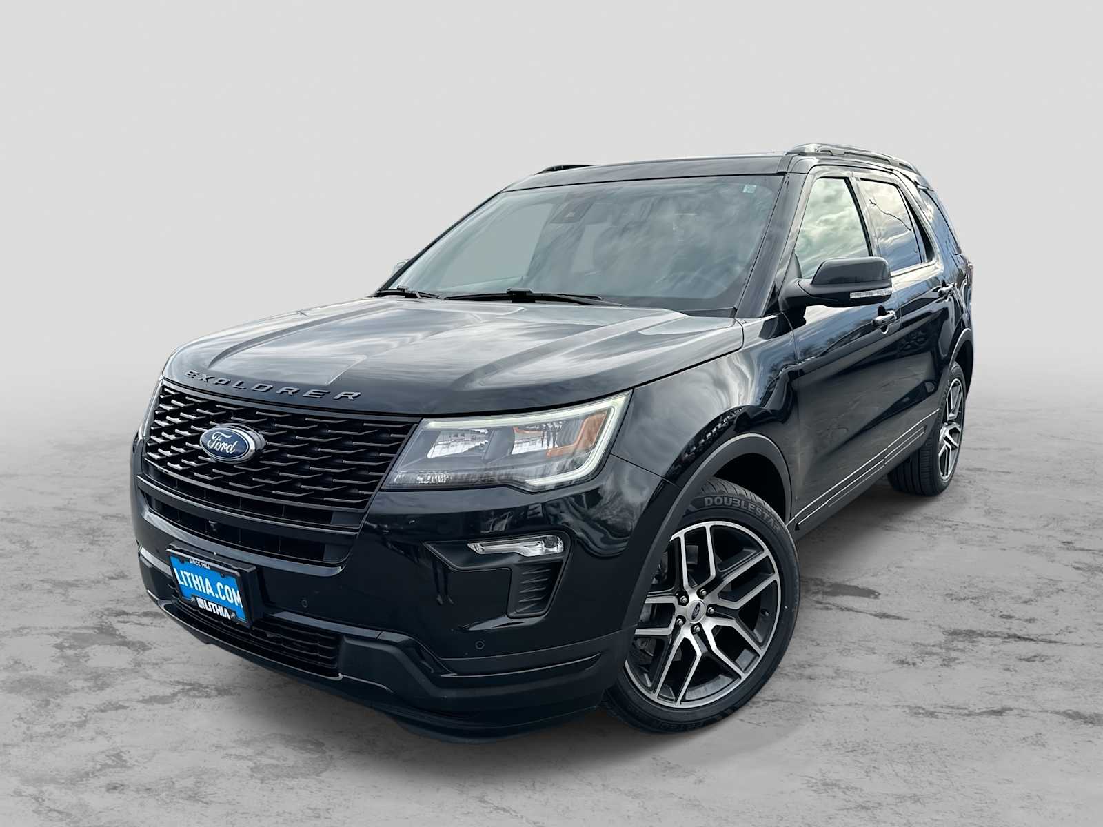 2019 Ford Explorer Sport's photo