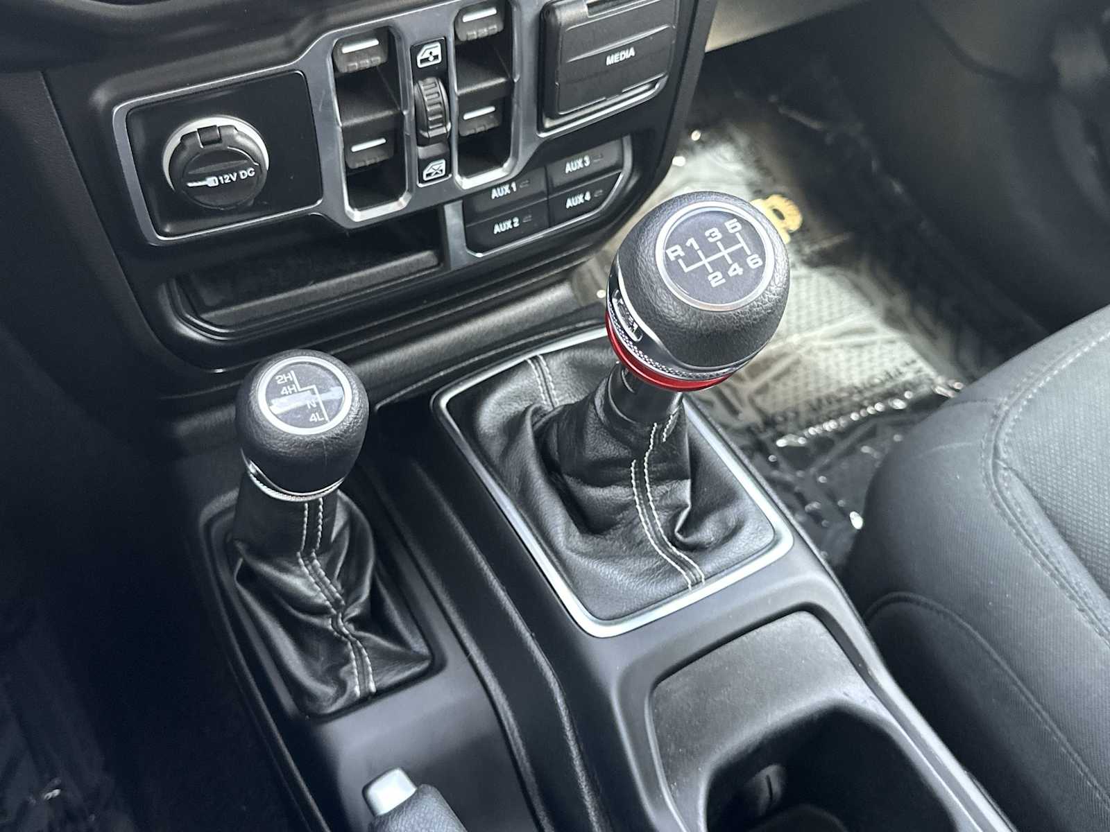 Thumbnail: 2022 Jeep Wrangler - 20