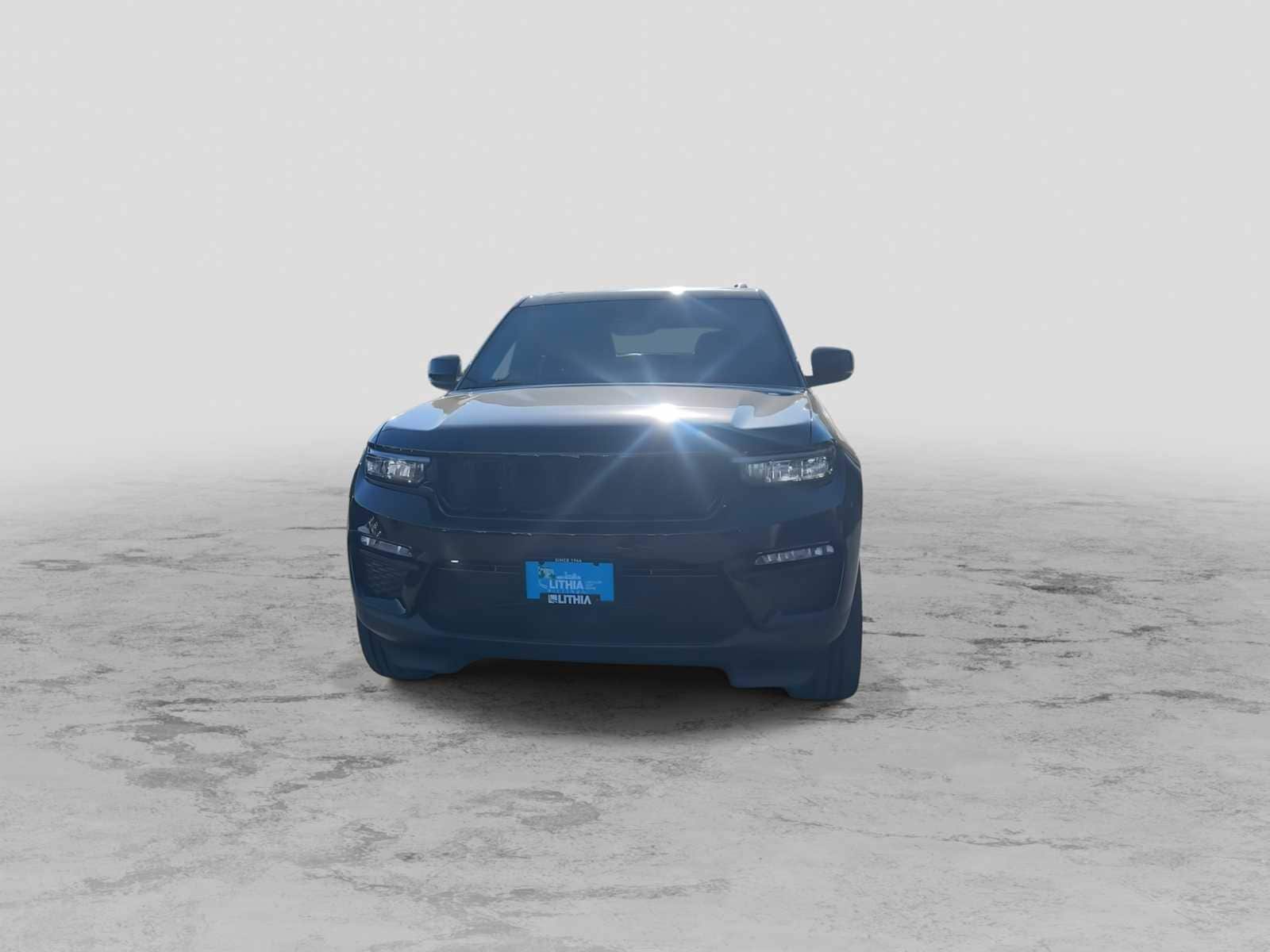 Thumbnail: 2025 Jeep Grand Cherokee - 3