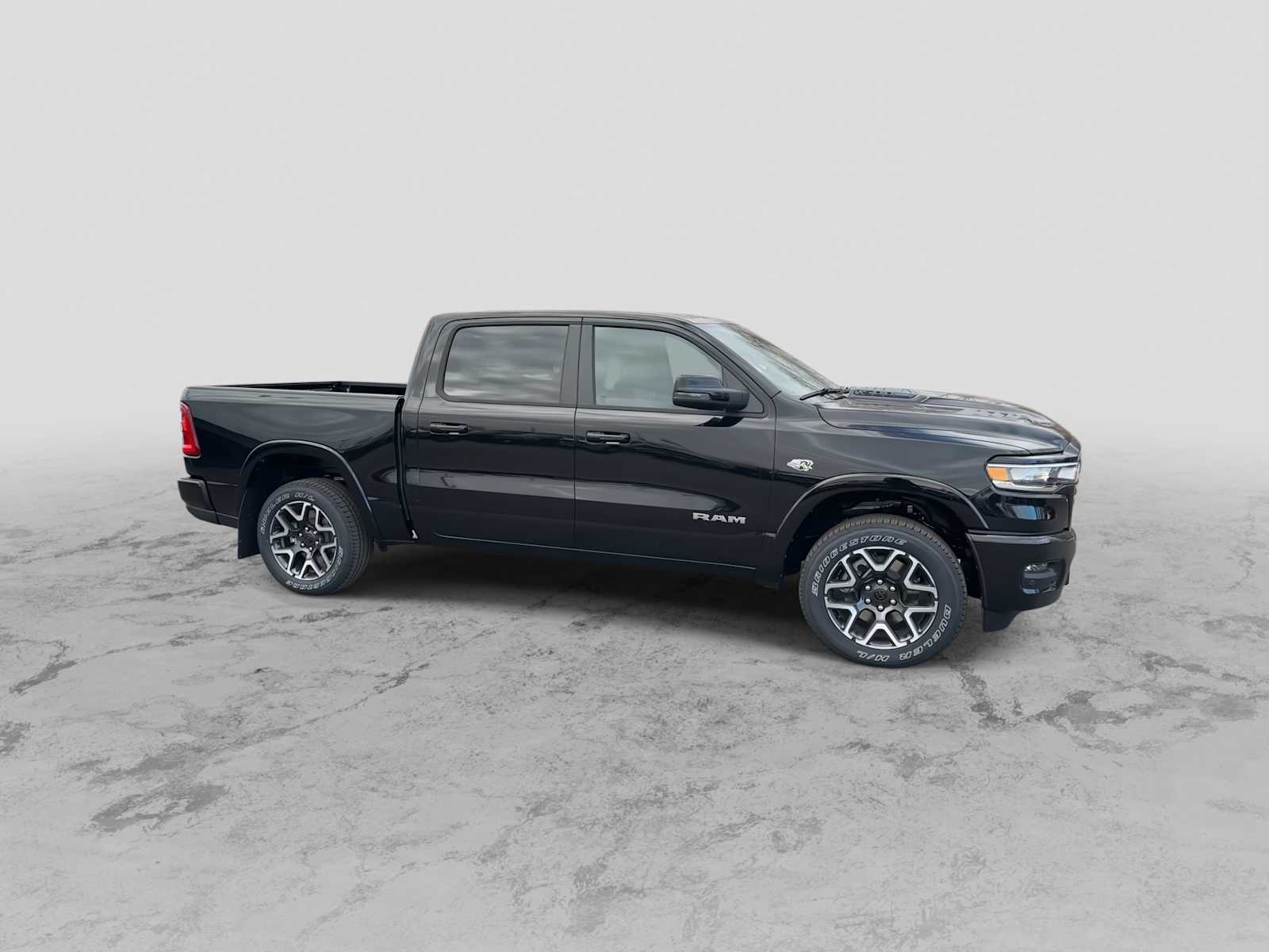 Thumbnail: 2026 RAM 1500 - 9