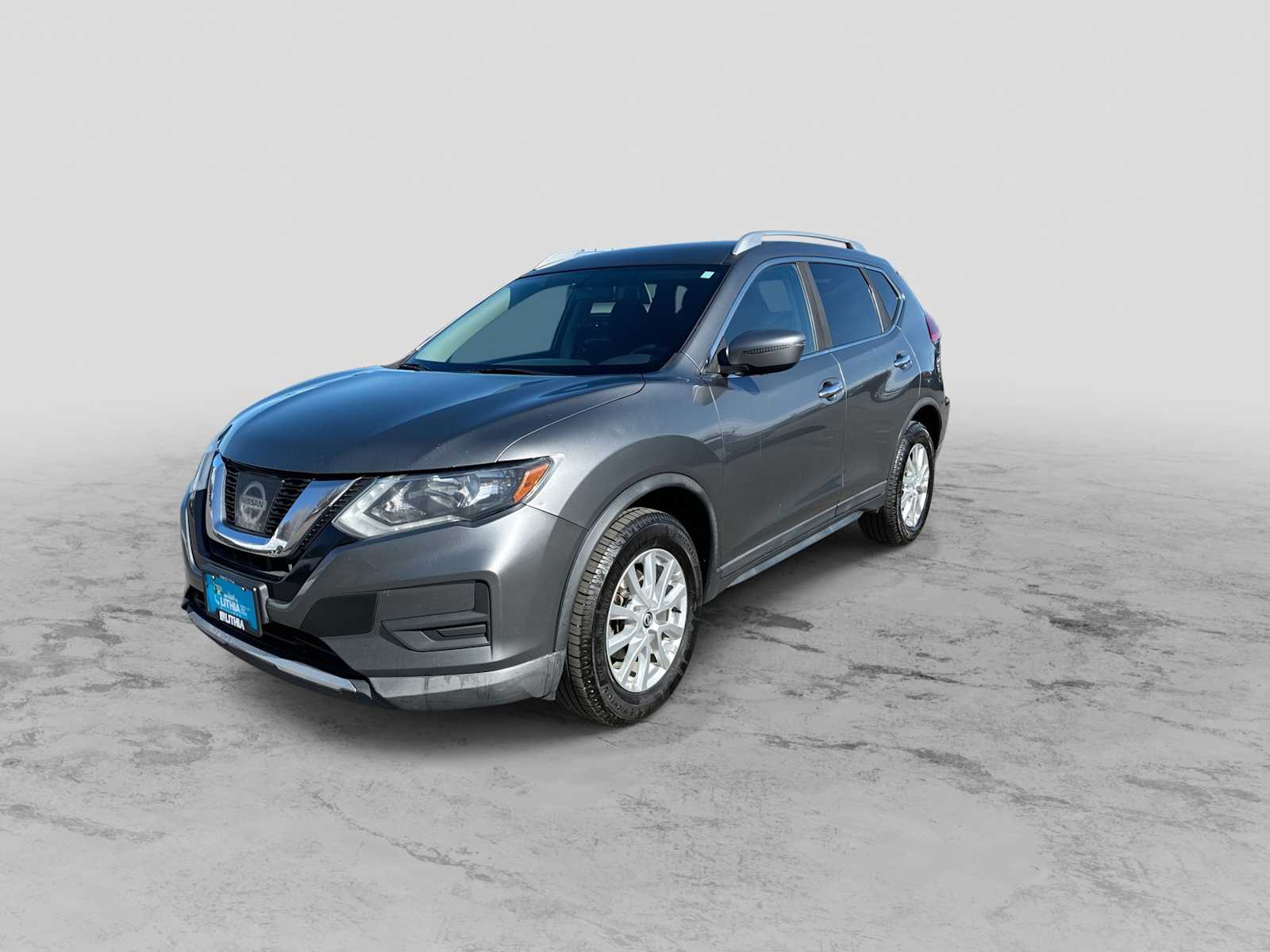 Thumbnail: 2017 Nissan Rogue - 4