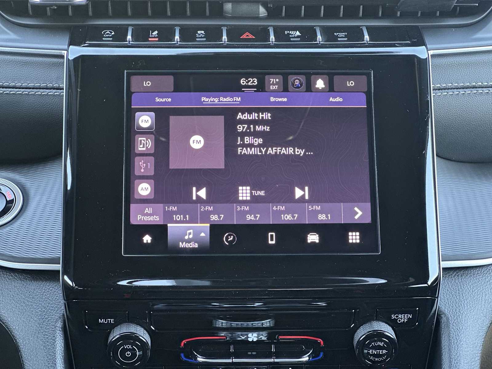 Thumbnail: 2025 Jeep Grand Cherokee - 12