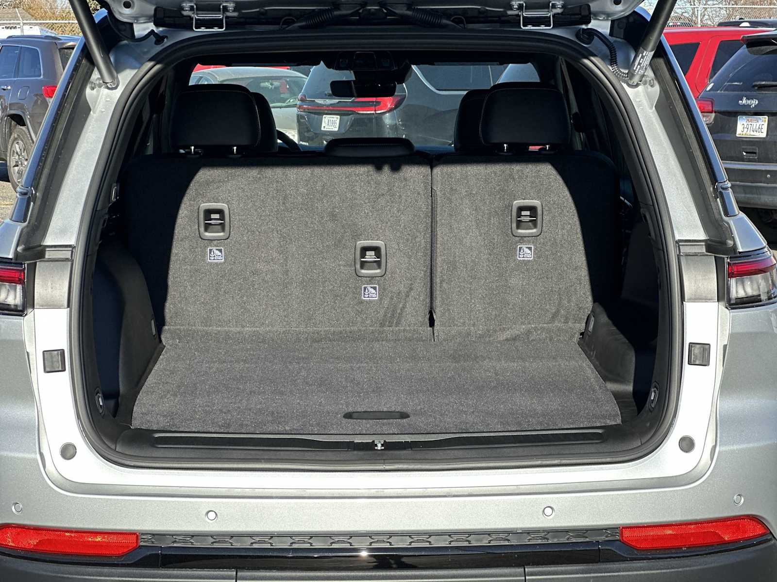 Thumbnail: 2025 Jeep Grand Cherokee - 20