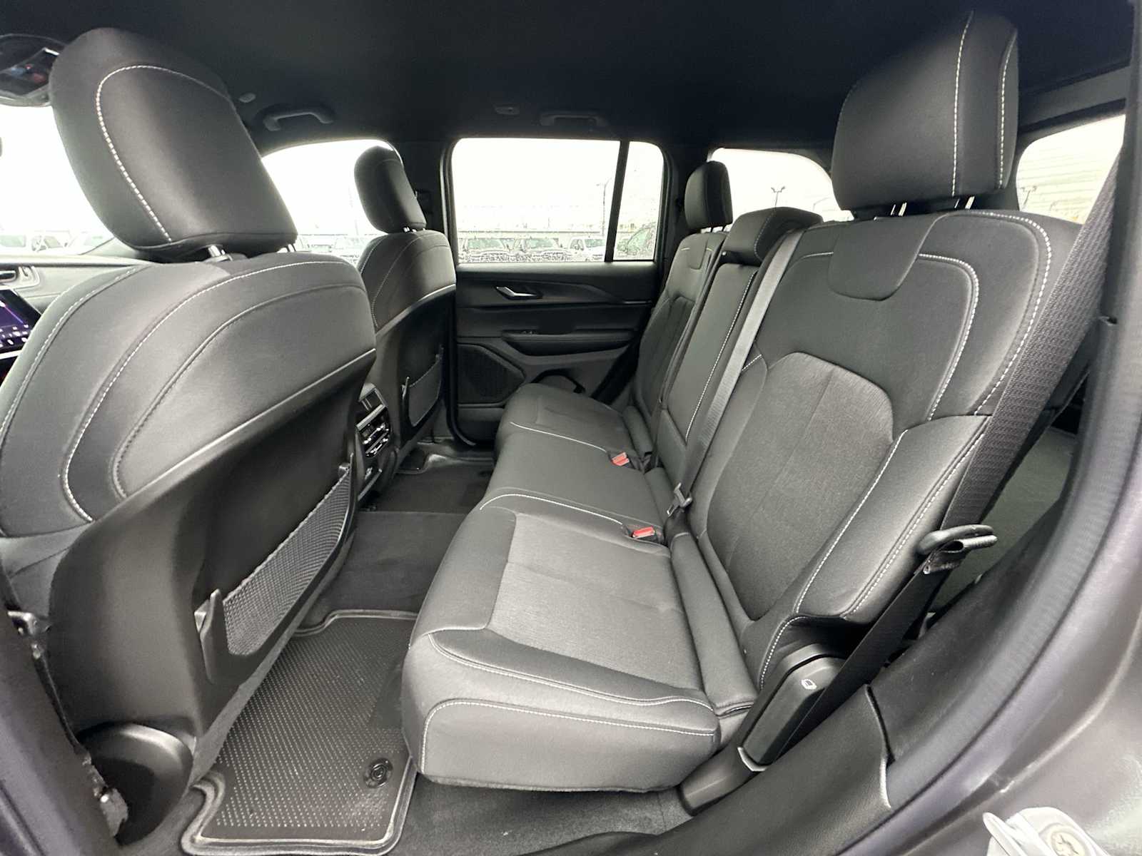 Thumbnail: 2025 Jeep Grand Cherokee - 22