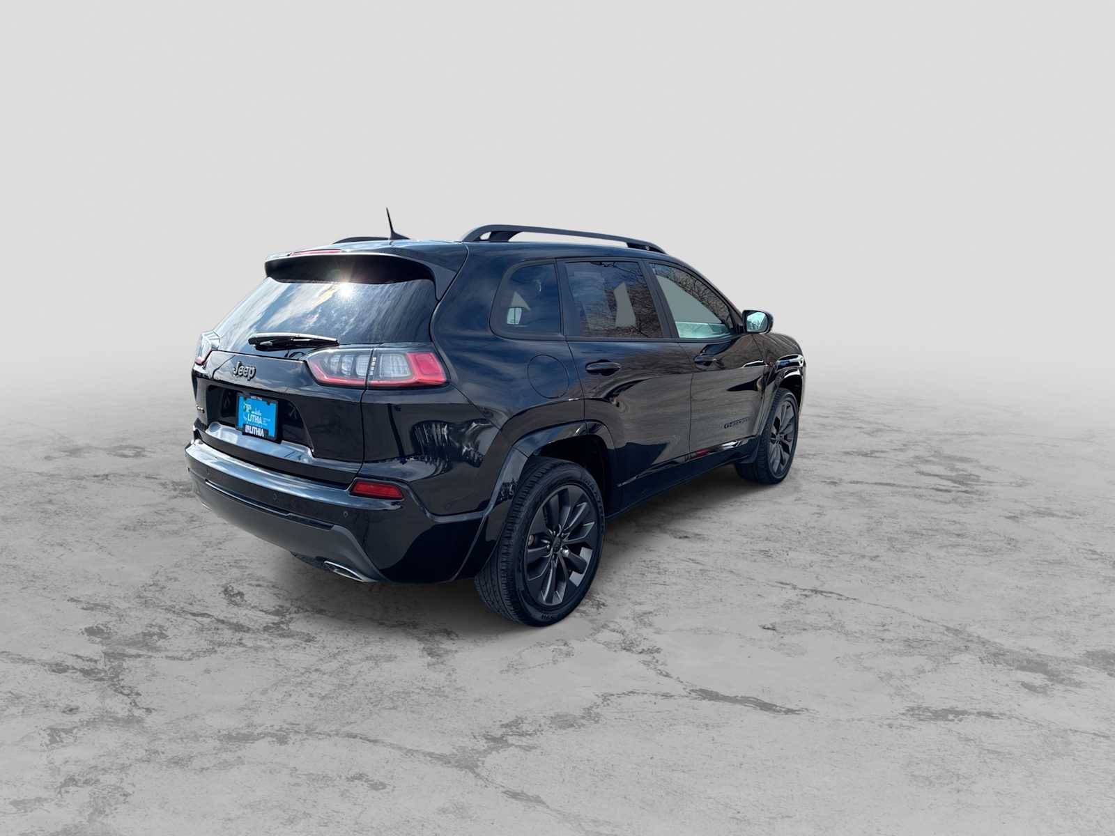 Thumbnail: 2019 Jeep Cherokee - 8