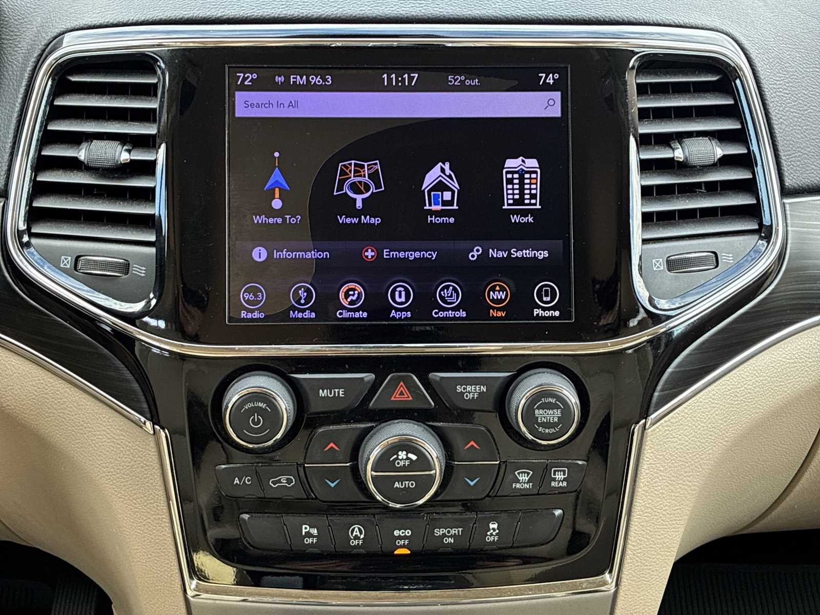 Thumbnail: 2019 Jeep Grand Cherokee - 20