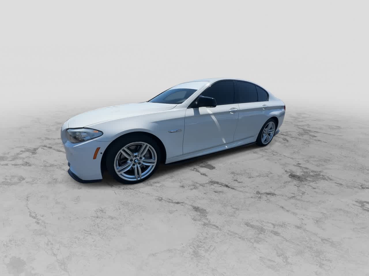 Thumbnail: 2012 BMW 5 Series - 4