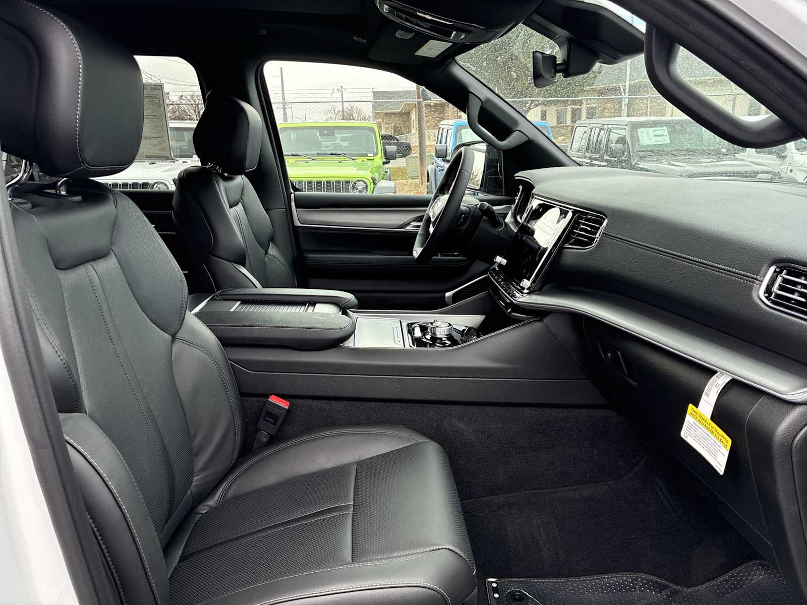 Thumbnail: 2026 Jeep Grand Wagoneer L - 27