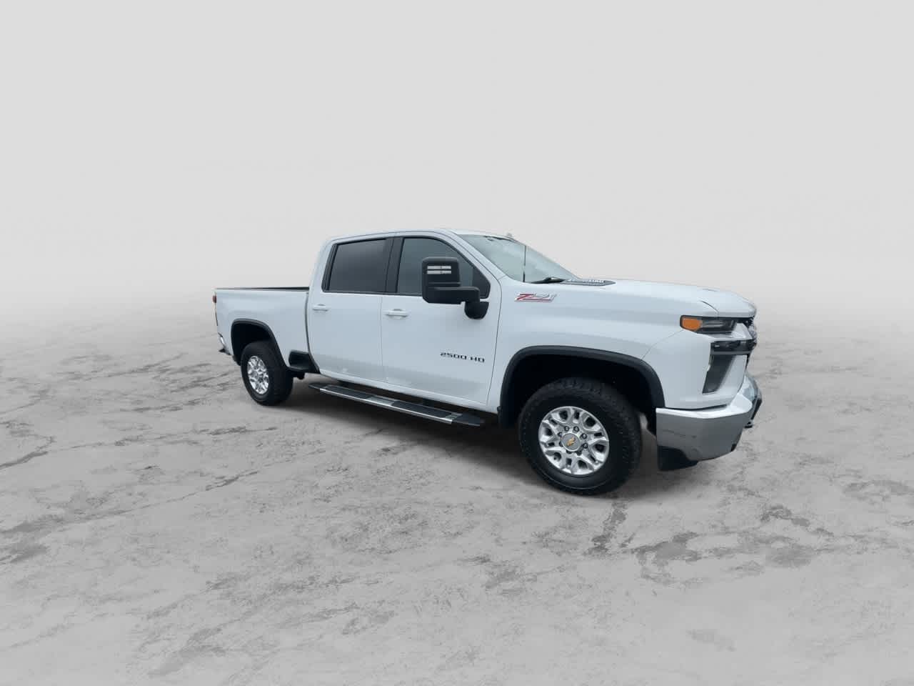 2022 Chevrolet Silverado 2500HD LT photo 2