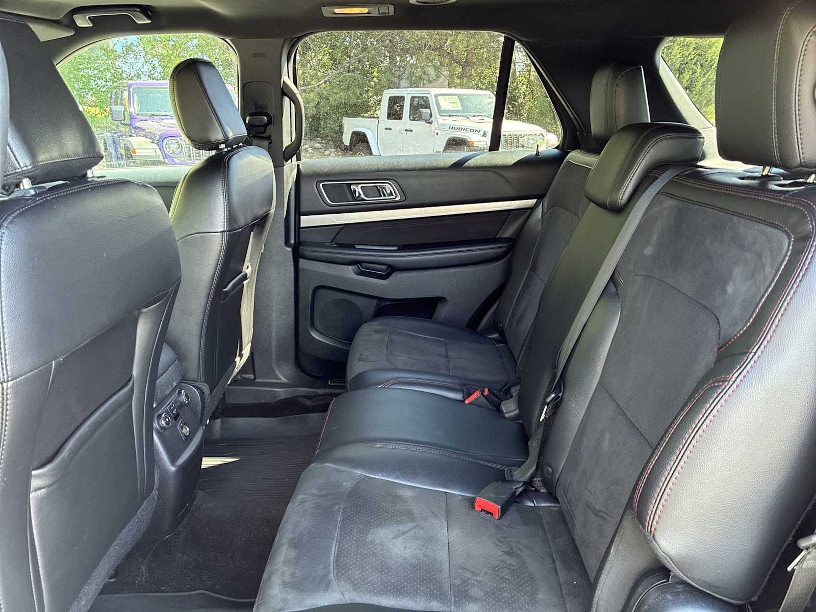 Thumbnail: 2018 Ford Explorer - 24