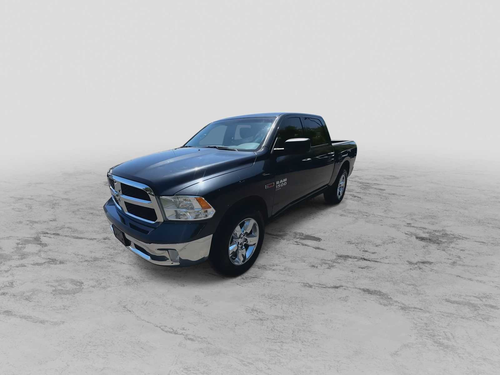Thumbnail: 2019 RAM 1500 Classic - 4