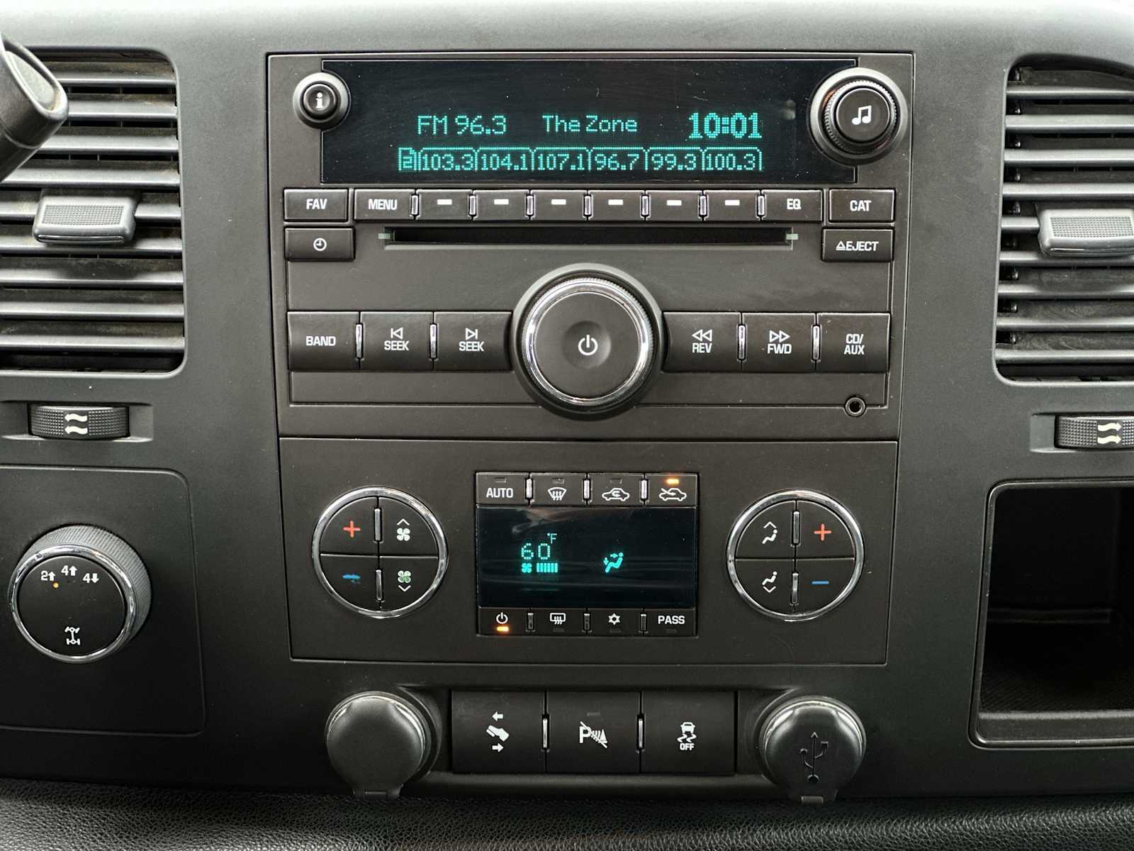 Thumbnail: 2013 GMC Sierra 2500 - 16