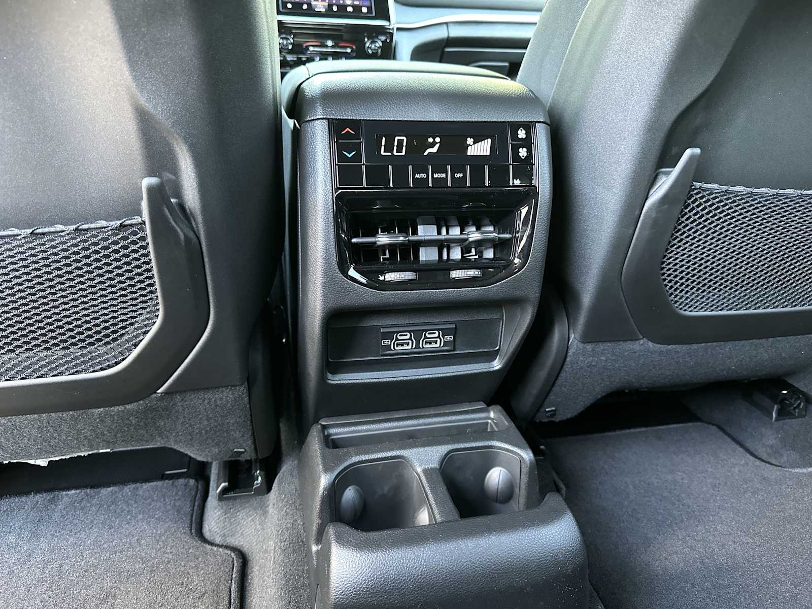 Thumbnail: 2025 Jeep Grand Cherokee - 21