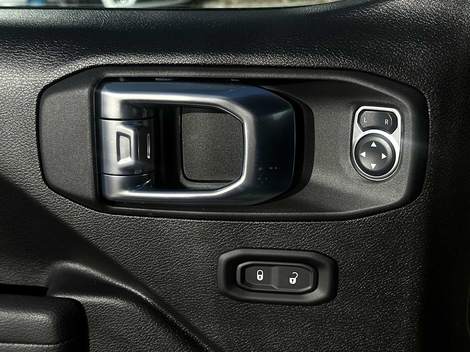 Thumbnail: 2026 Jeep Wrangler - 15