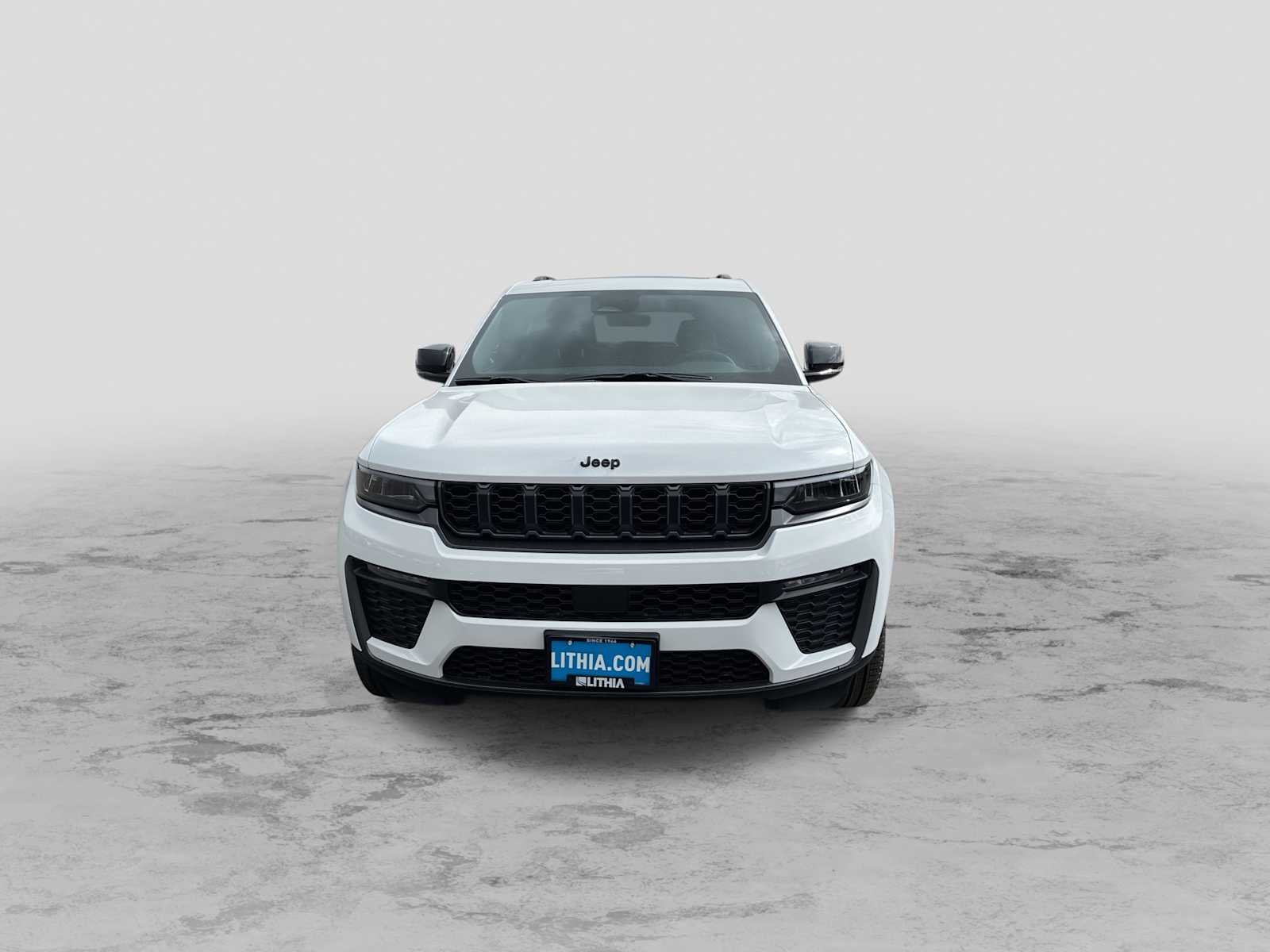 Thumbnail: 2026 Jeep Grand Cherokee - 3