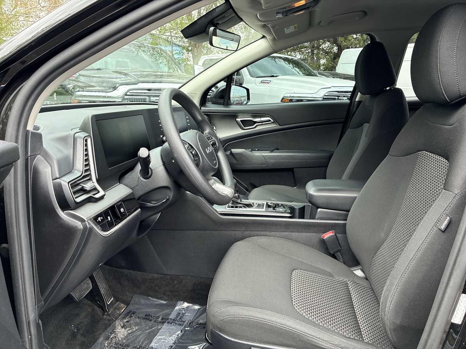 Thumbnail: 2023 Kia Sportage - 13