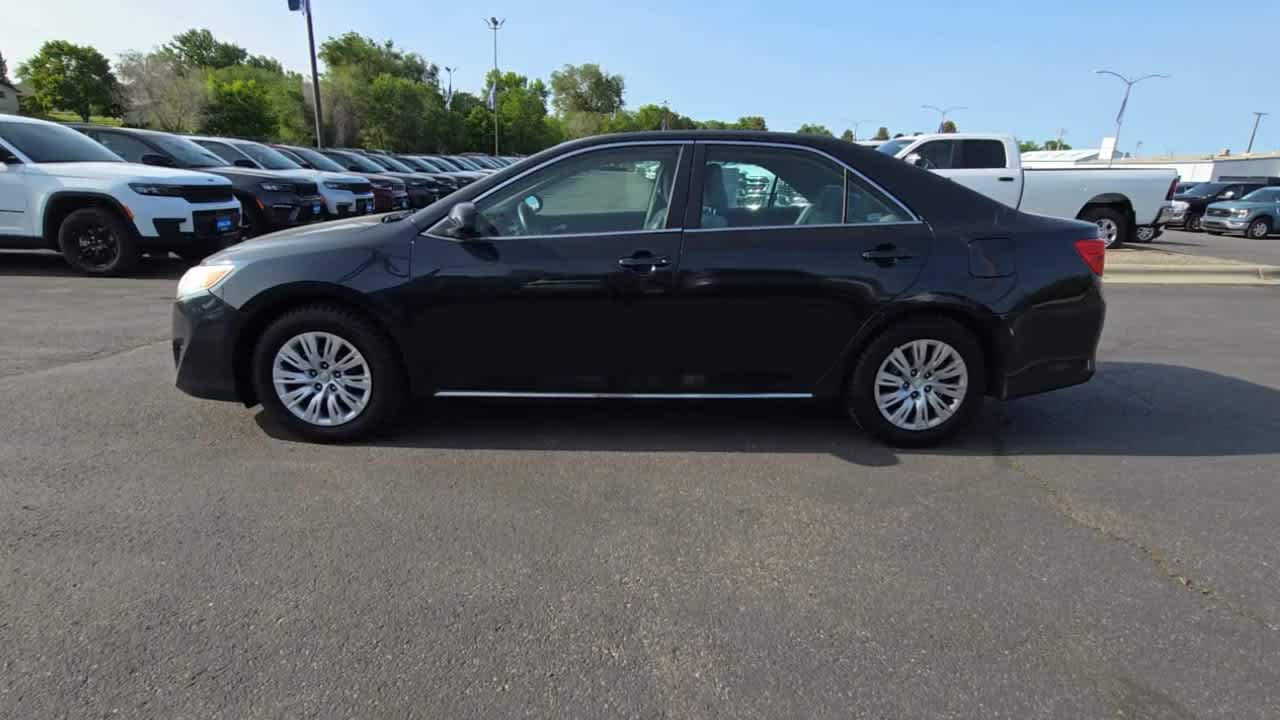 Thumbnail: 2014 Toyota Camry - 5