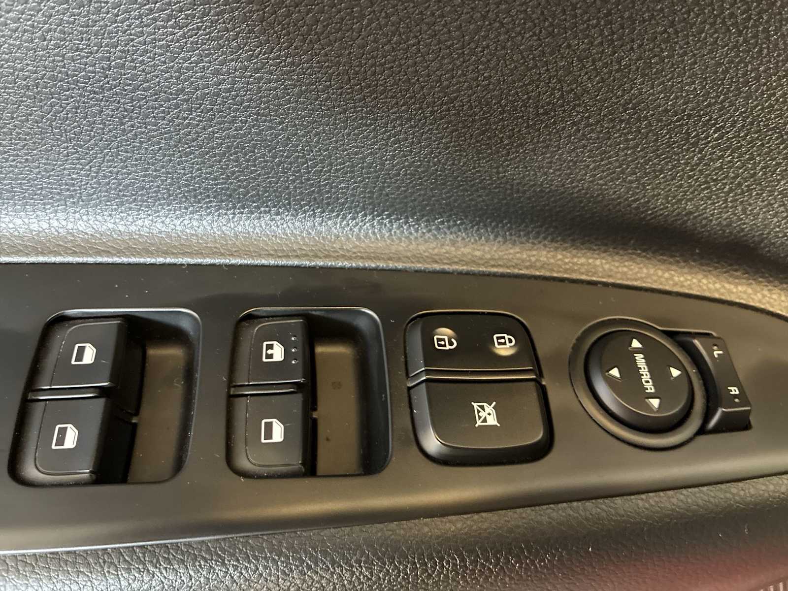 Thumbnail: 2021 Kia Rio - 15