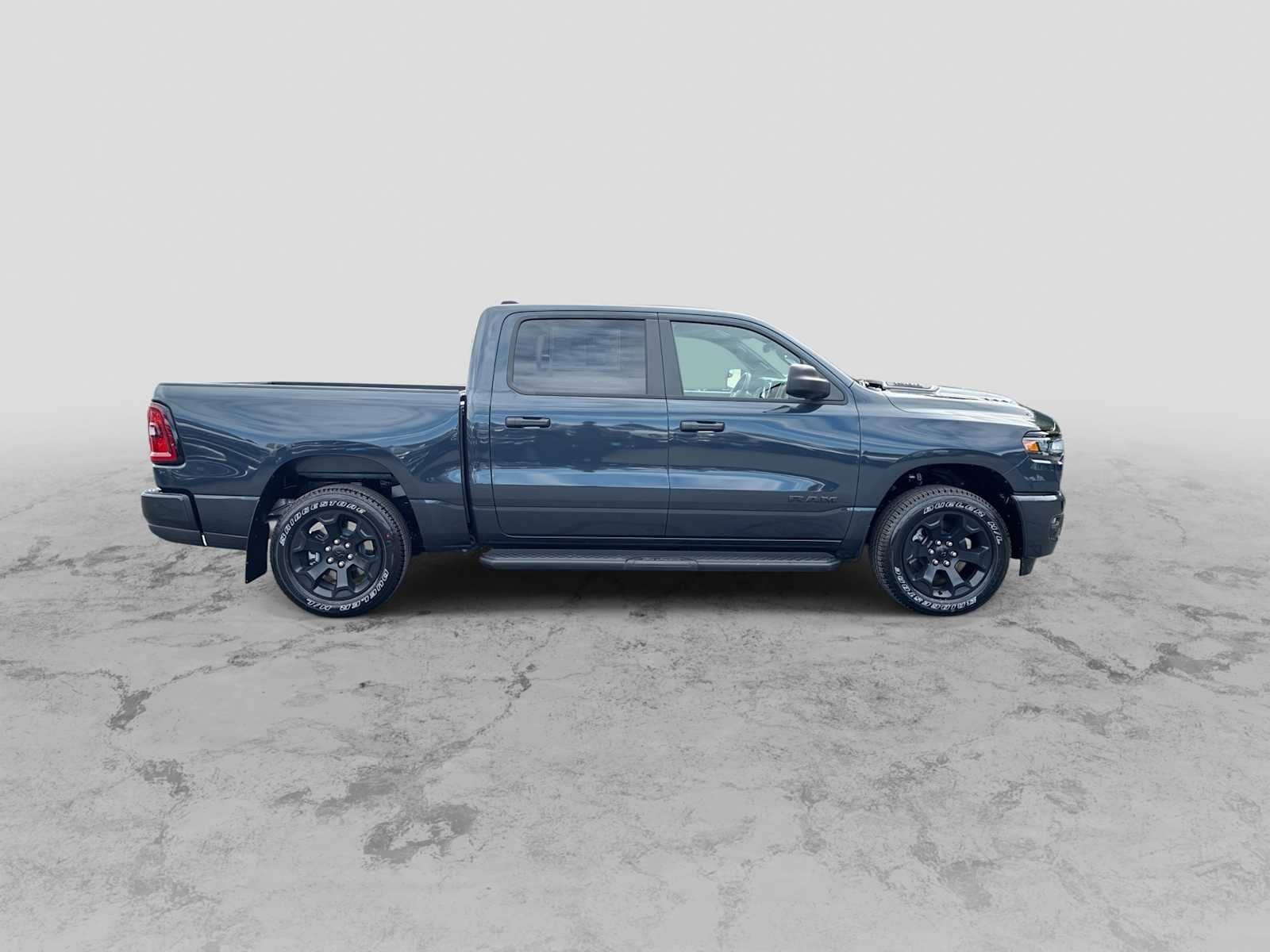 Thumbnail: 2026 RAM 1500 - 9