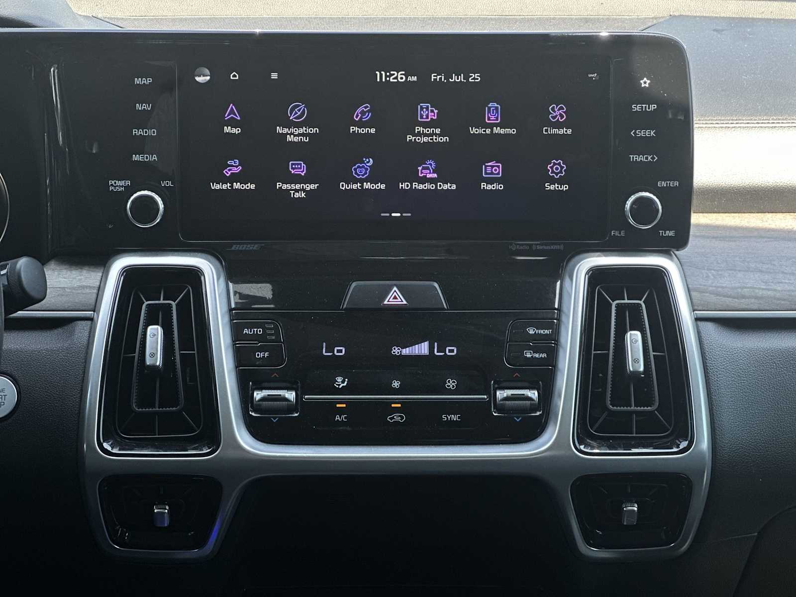 Thumbnail: 2022 Kia Sorento - 17