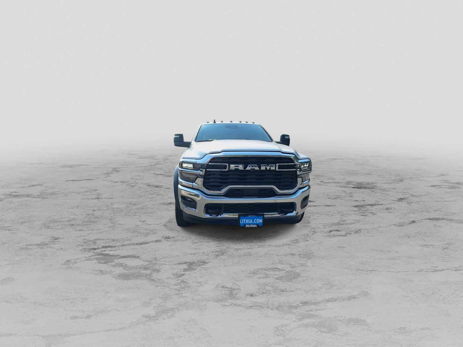2026 Ram 5500 Tradesman photo 4