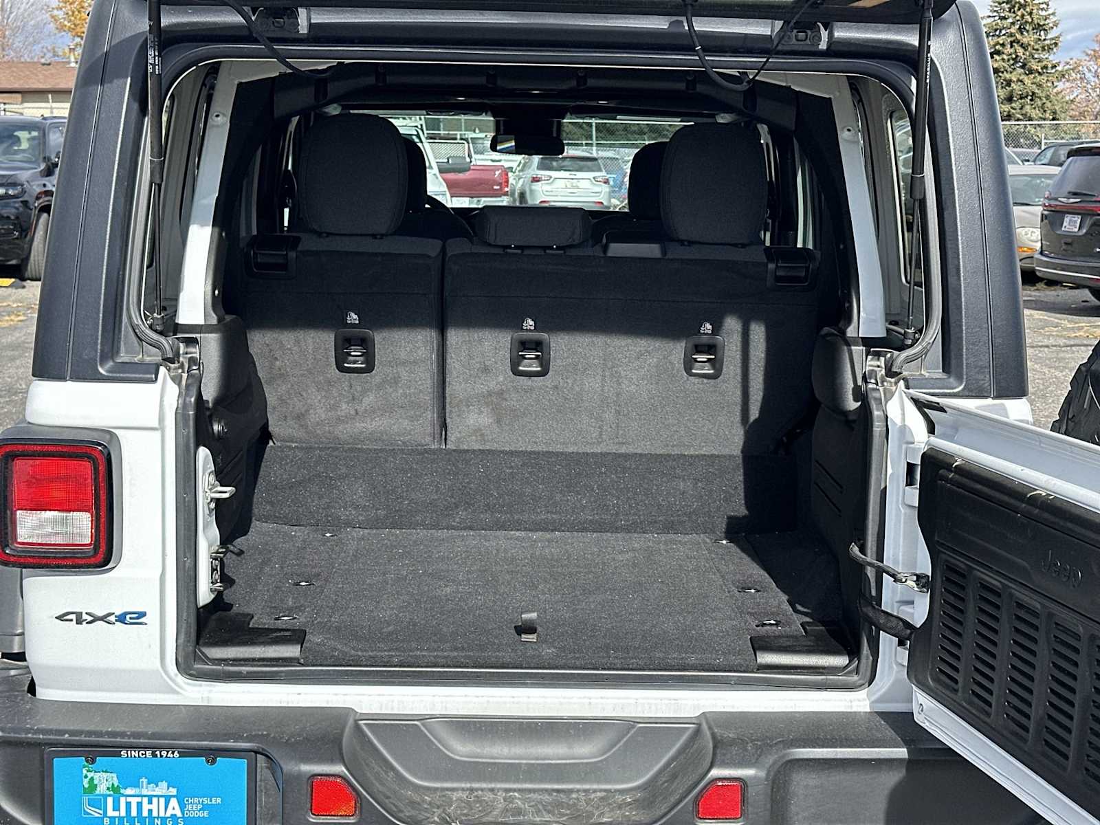 Thumbnail: 2024 Jeep Wrangler - 18